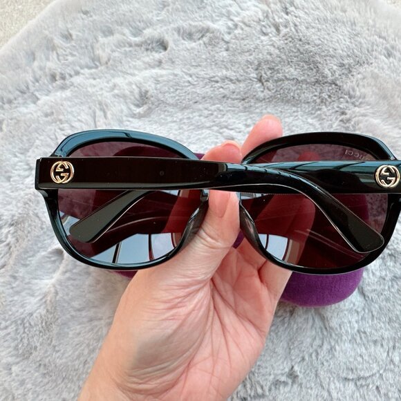 Authentic Gucci Black Oversized Frame Sunglasses - Picture 5 of 9